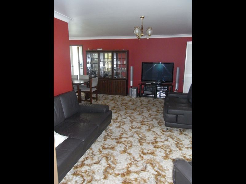 8 Georgian Place, Orange NSW 2800