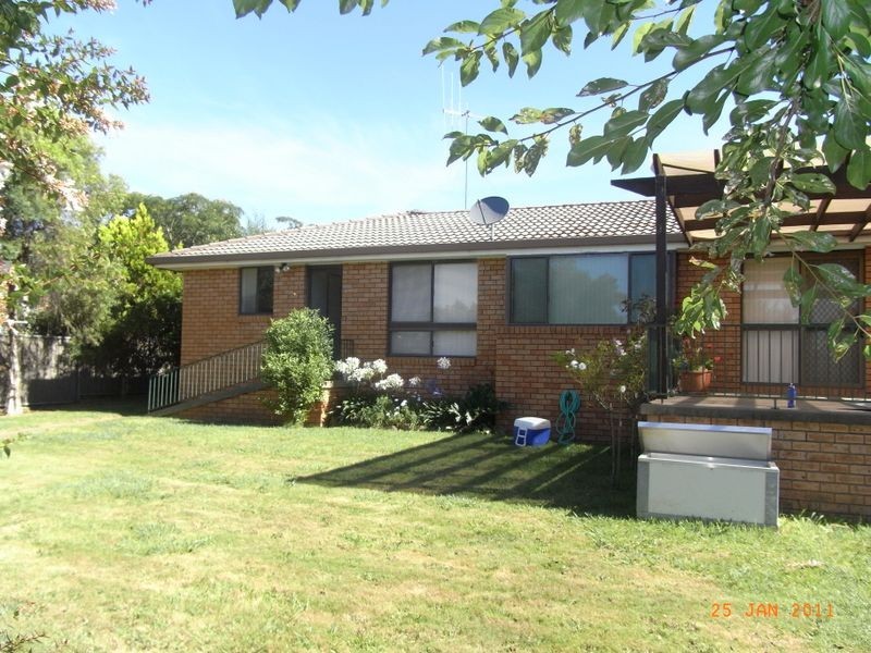 8 Georgian Place, Orange NSW 2800