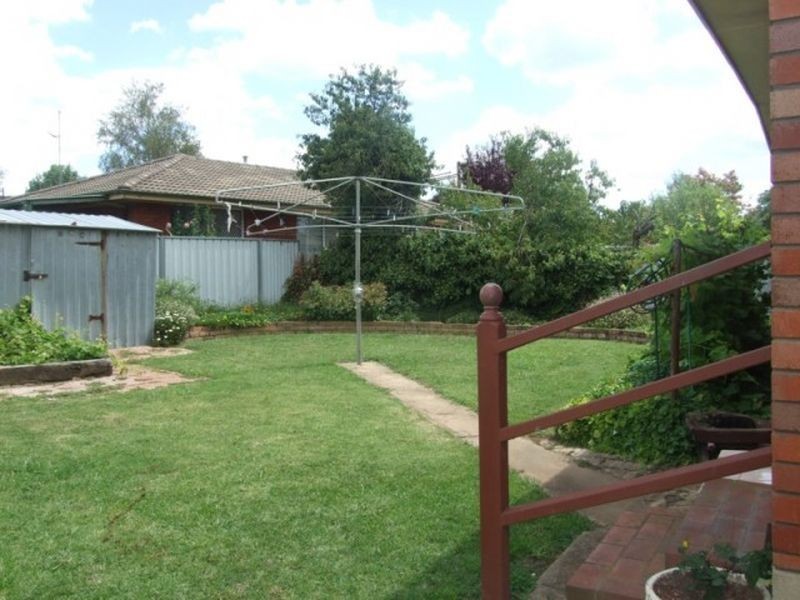11 Wentworth Lane, Orange NSW 2800