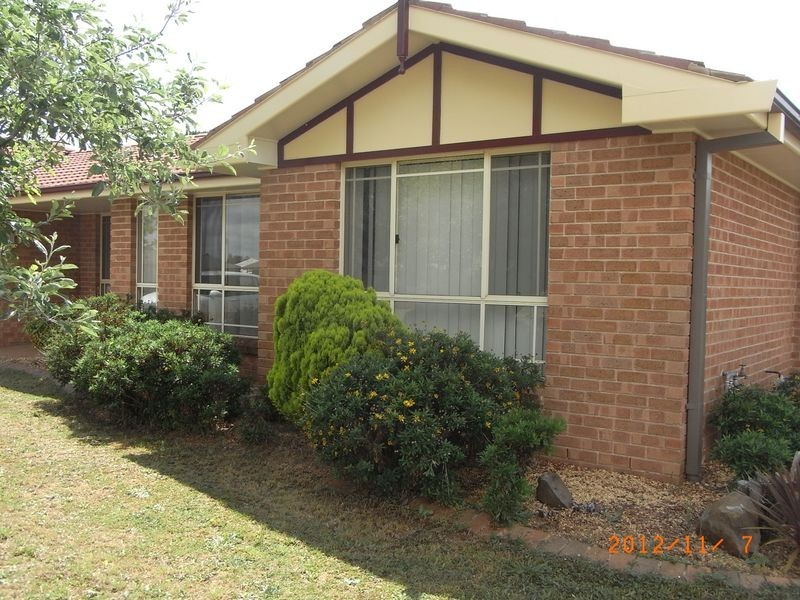 26B Beech Crescent, Orange NSW 2800