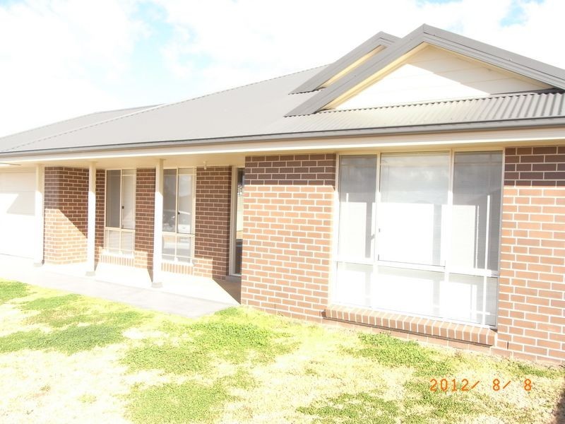 35 Jonathon Road, Orange NSW 2800