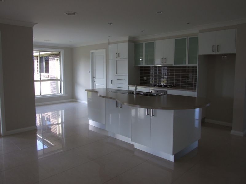 92 Diamond Drive, Orange NSW 2800