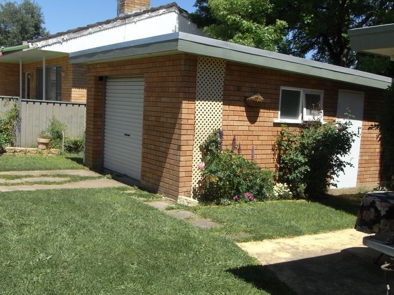 90 Icely Road, Orange NSW 2800