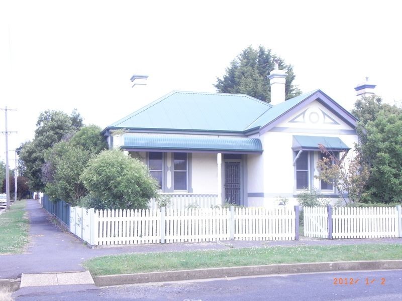 110 Clinton Street, Orange NSW 2800