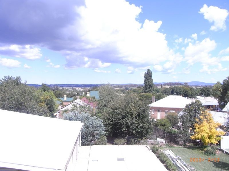 4 William Street, Millthorpe NSW 2798