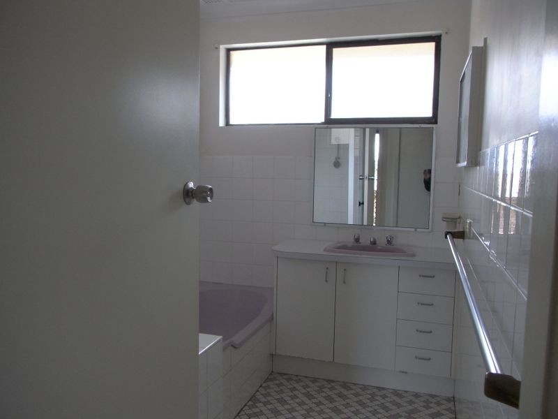 7 Pyala Place, Orange NSW 2800
