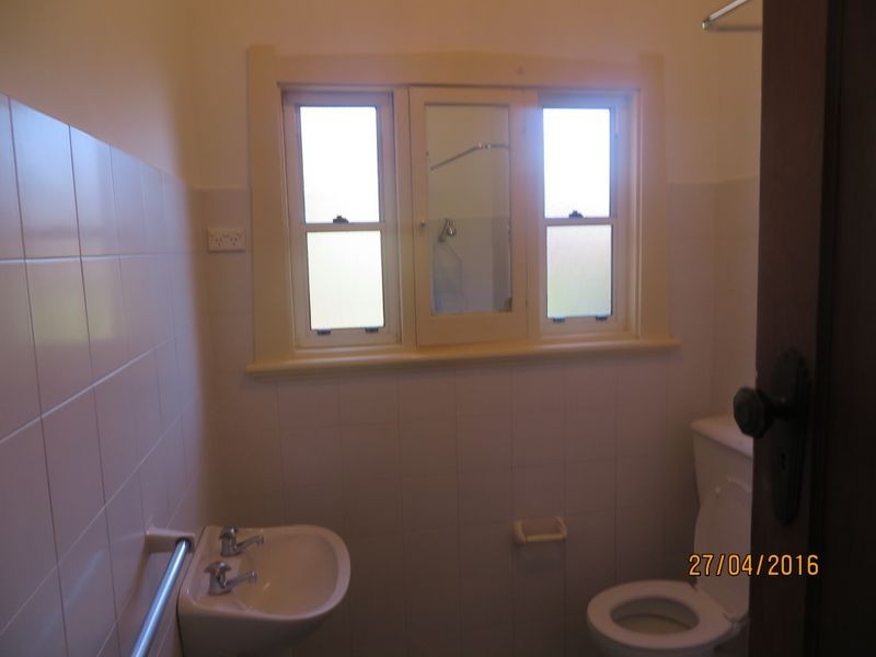 44 Allenby Road, Orange NSW 2800