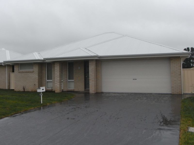 37b Beech Crescent, Orange NSW 2800