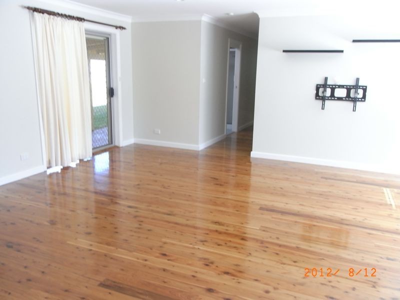 3 Burreburry Crescent, Orange NSW 2800