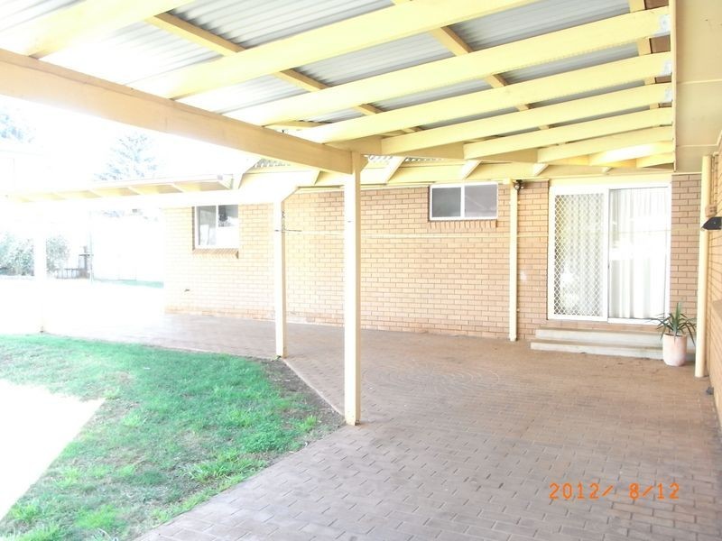 3 Burreburry Crescent, Orange NSW 2800