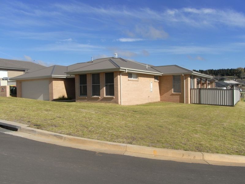 1 Centennial Crescent, Orange NSW 2800
