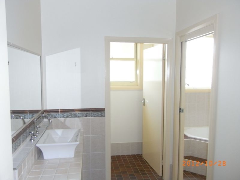 321 Lords Place, Orange NSW 2800