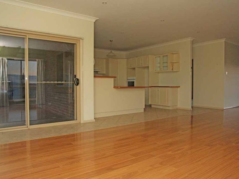 13 Windera Way, Orange NSW 2800