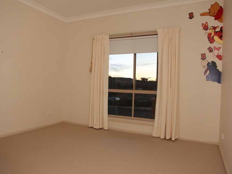 13 Windera Way, Orange NSW 2800