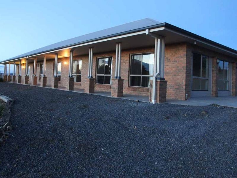 13 Windera Way, Orange NSW 2800