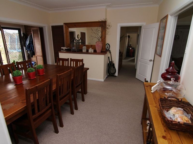 216 Long Swamp Road, Orange NSW 2800