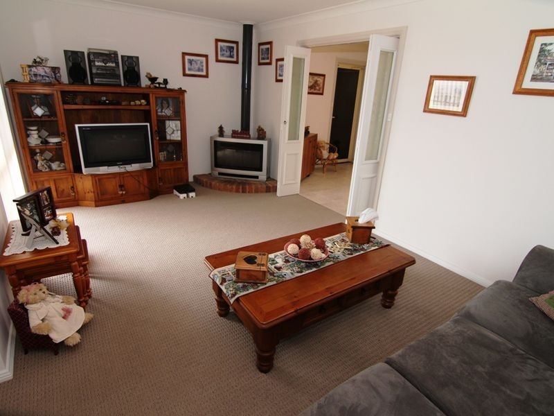 5 Covent Close, Orange NSW 2800