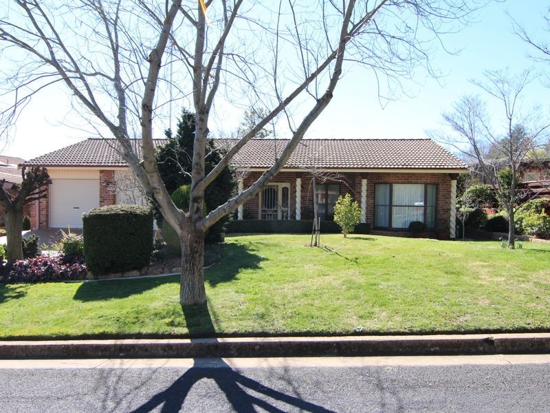 13 Noonameena Drive, Orange NSW 2800