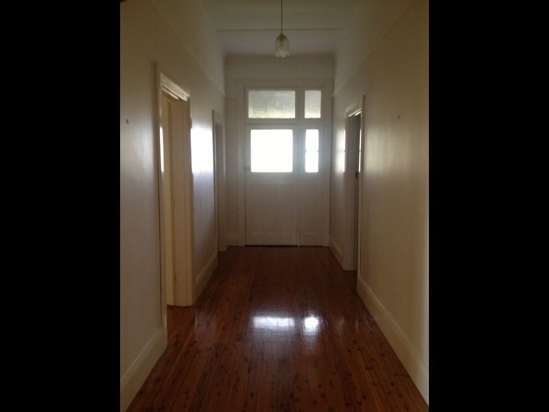 “Stanley F Underwoods Lane, Orange NSW 2800