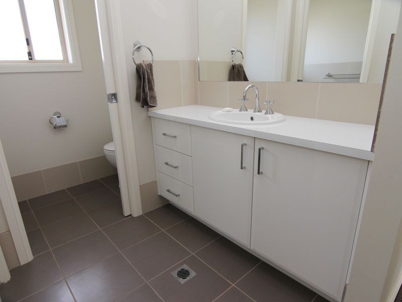 10 Windamingle Place, Orange NSW 2800