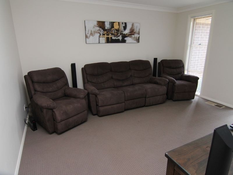 10 Windamingle Place, Orange NSW 2800