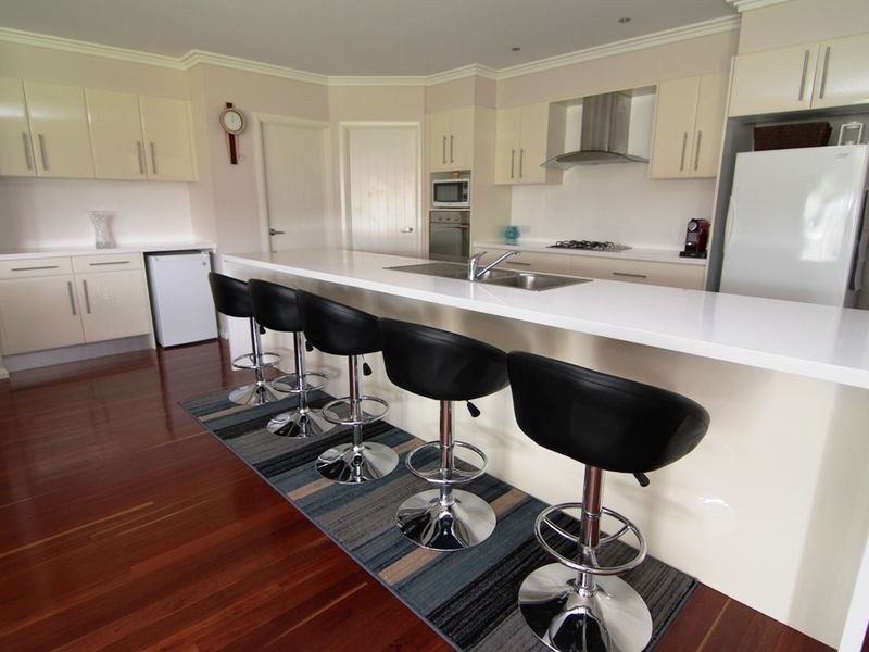 4 Stewart Close, Orange NSW 2800