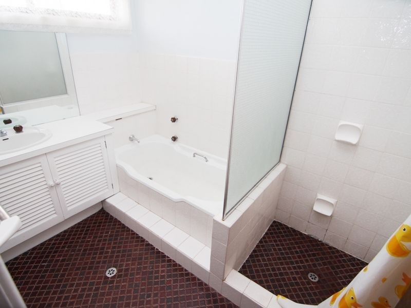 8 Mathoura Place, Orange NSW 2800