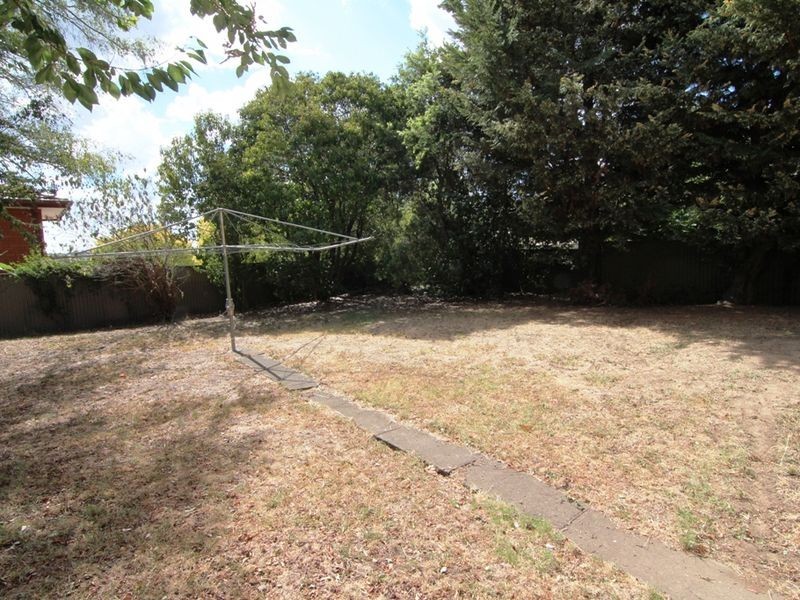 8 Mathoura Place, Orange NSW 2800