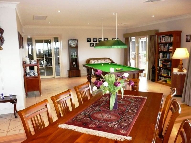 Mayfair 51 Wrights Lane, Orange NSW 2800