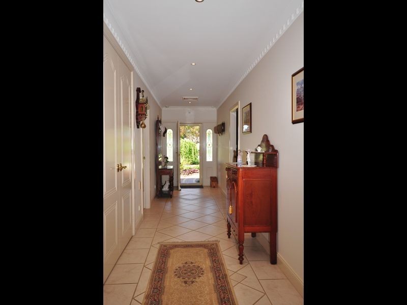 Mayfair 51 Wrights Lane, Orange NSW 2800