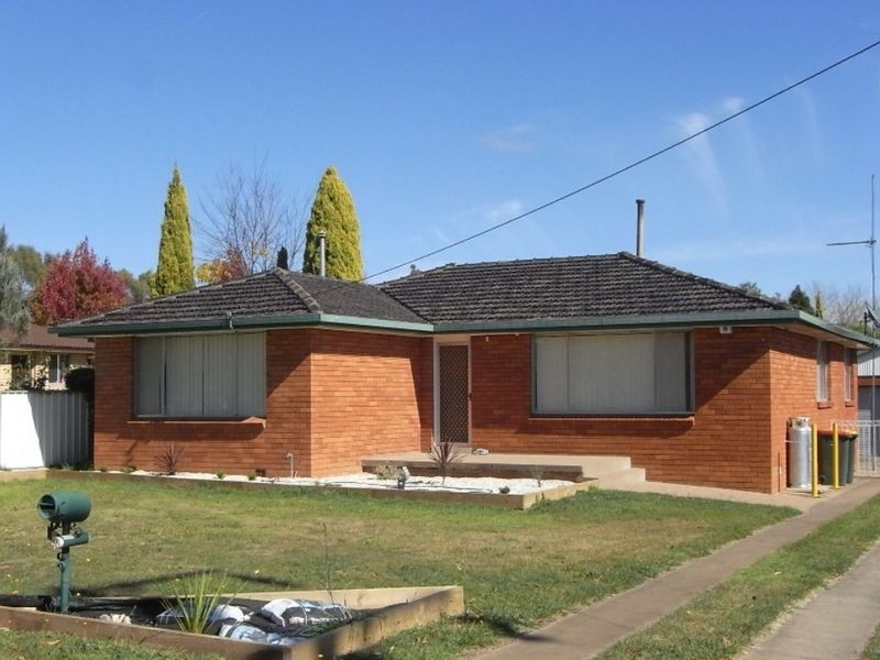 9 Cecil Road, Orange NSW 2800