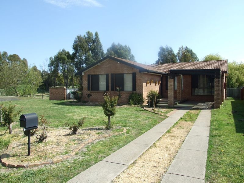 1 Rawle Avenue, Orange NSW 2800