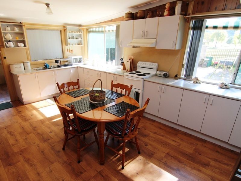 136 Spurway Lane, Orange NSW 2800