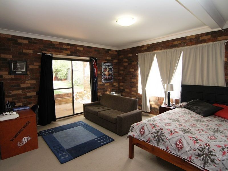 10 Pasadena Place, Orange NSW 2800