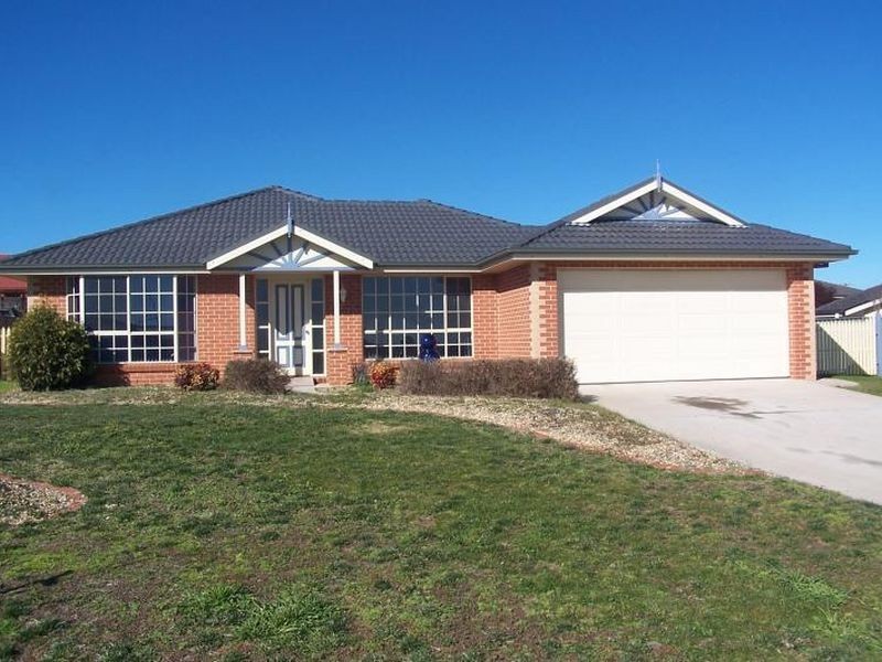 24 Olympic Drive, Orange NSW 2800