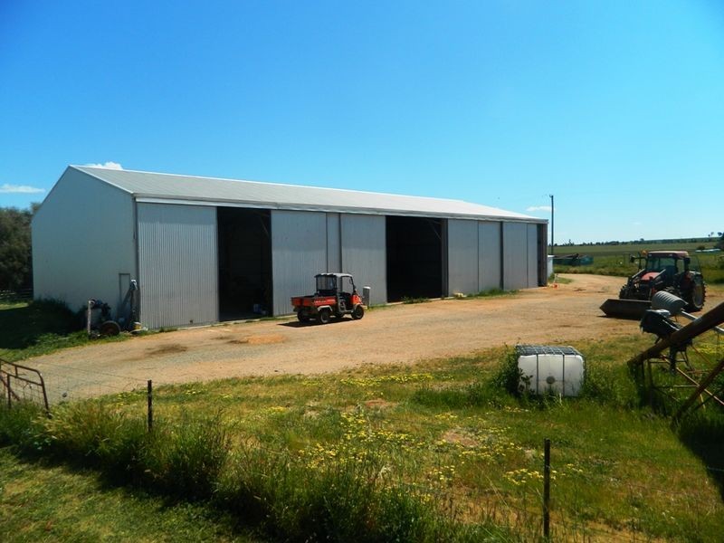 240 Longs Corner Road Canowindra, Orange NSW 2800