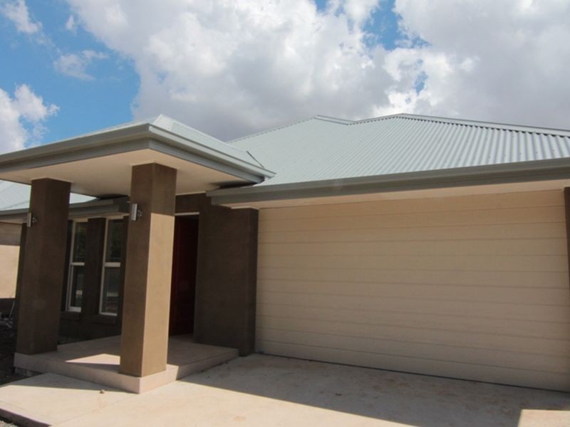 12 Elliot Street, Millthorpe NSW 2798