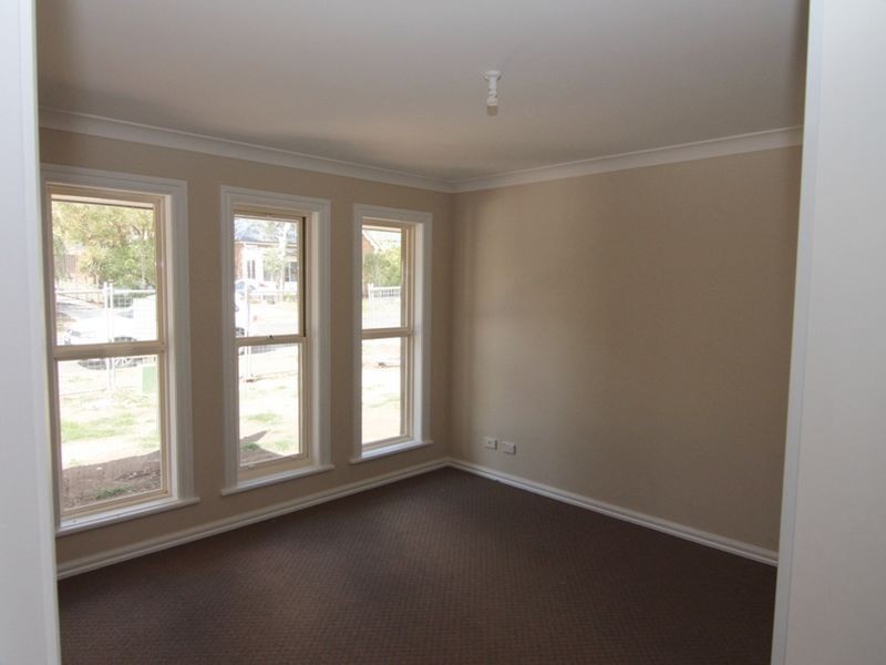 12 Elliot Street, Millthorpe NSW 2798