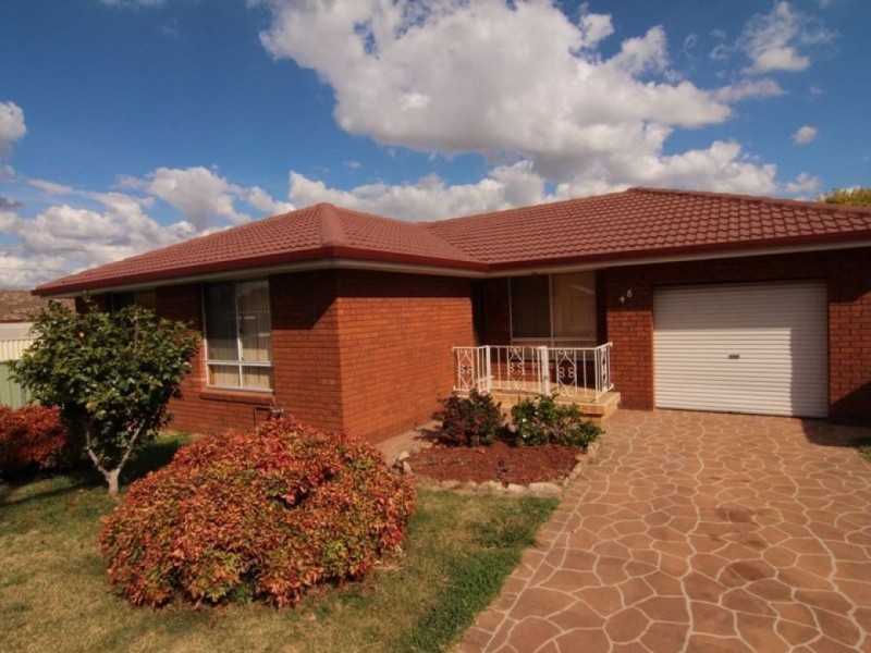 48 Tynan Street, Orange NSW 2800