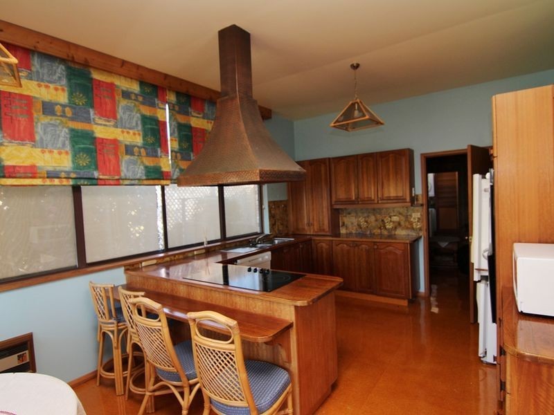 13 Noonameena Drive, Orange NSW 2800