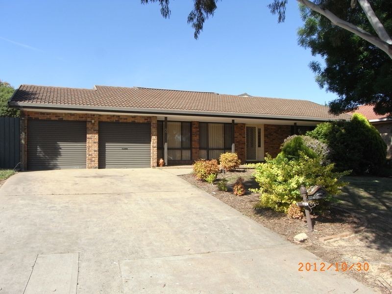 2 Lyrebird Place, Orange NSW 2800