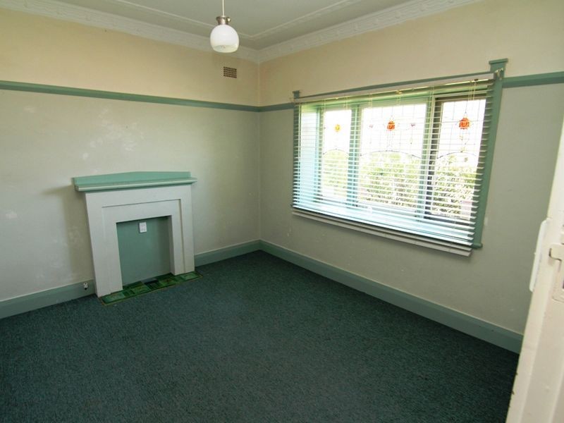 66 Glenroi Avenue, Orange NSW 2800