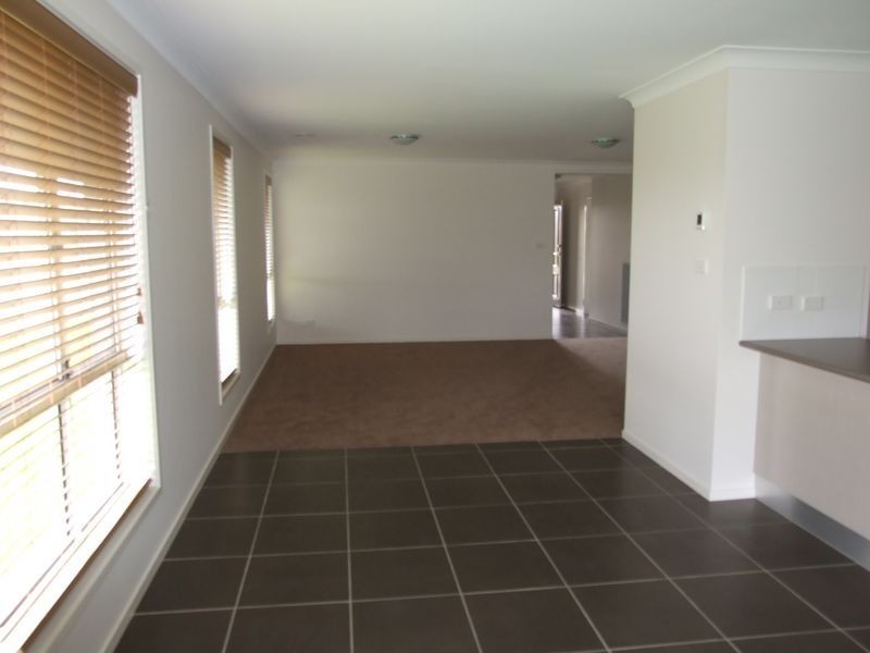 67 William Maker Drive, Orange NSW 2800