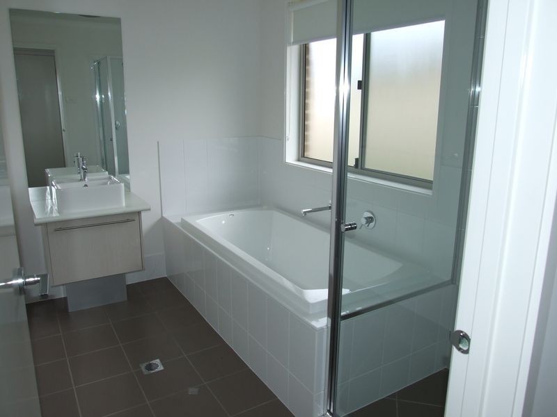 67 William Maker Drive, Orange NSW 2800