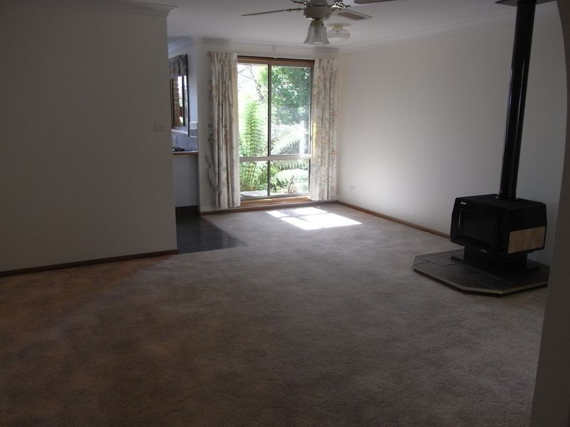 42 Sundew Circuit, Orange NSW 2800