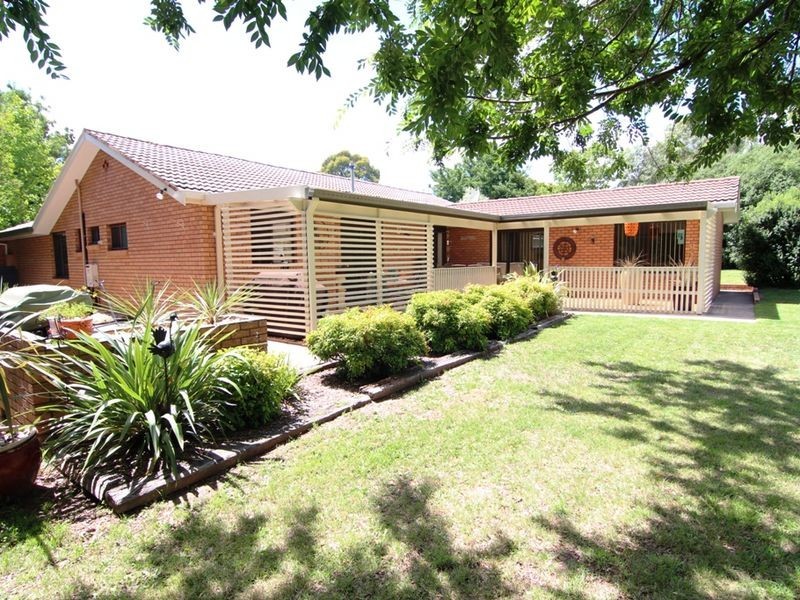 4 Brooke Place, Orange NSW 2800