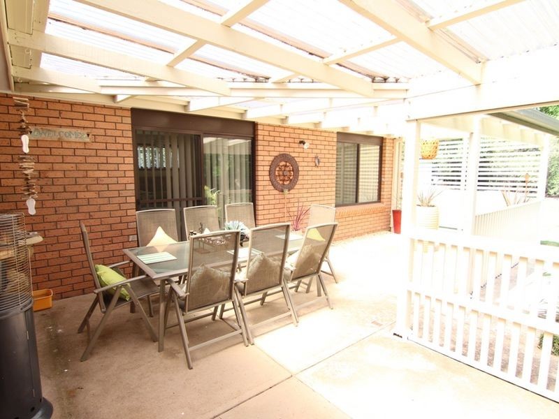 4 Brooke Place, Orange NSW 2800