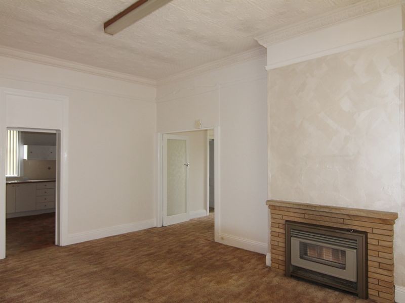 76 Clinton Street, Orange NSW 2800