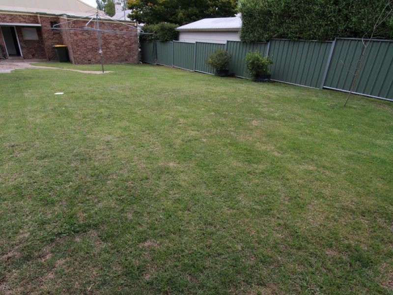 76 Clinton Street, Orange NSW 2800