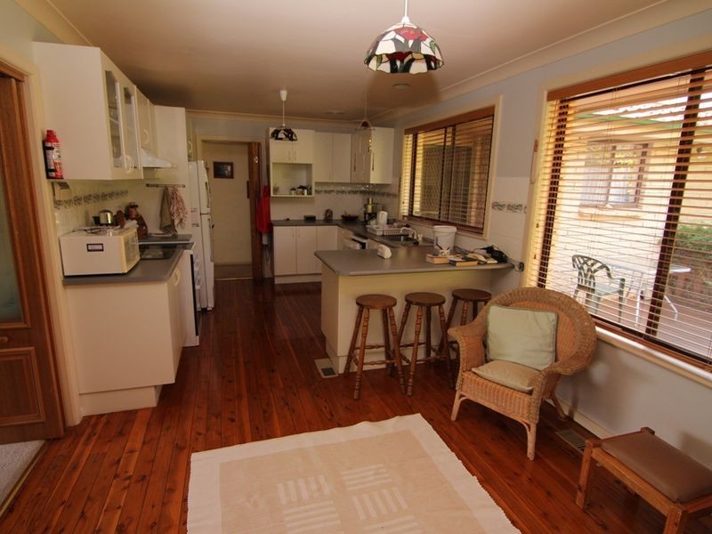 7 Hillcrest Avenue, Orange NSW 2800